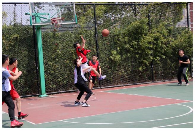 全員健身，這家公司籃球高手多達30個？